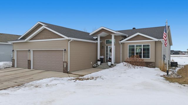 6965 24th Street S, Fargo, ND 58104