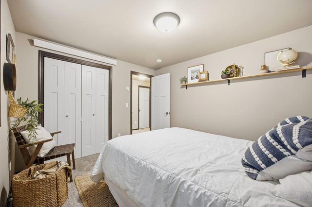 6965 24th Street S, Fargo, ND 58104