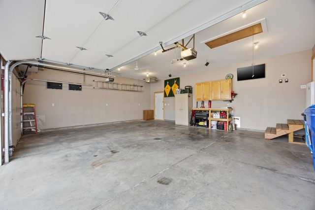 6965 24th Street S, Fargo, ND 58104