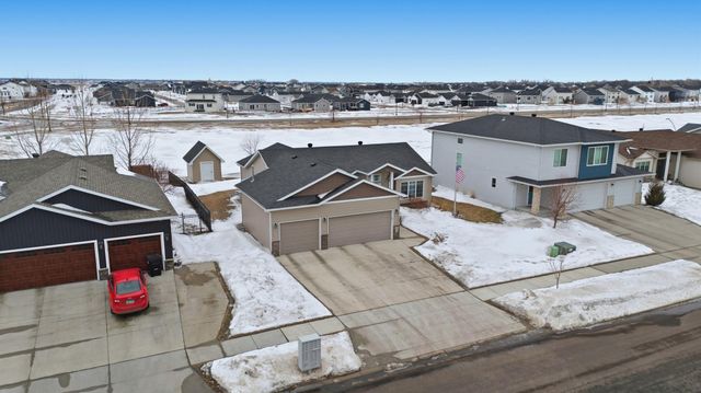6965 24th Street S, Fargo, ND 58104