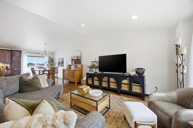 6965 24th Street S, Fargo, ND 58104