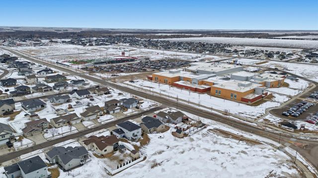 6965 24th Street S, Fargo, ND 58104