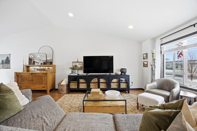 6965 24th Street S, Fargo, ND 58104