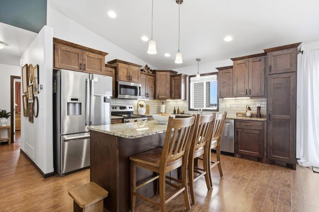 6965 24th Street S, Fargo, ND 58104