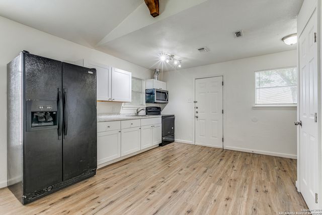 1731 ESCALON AVE, San Antonio, TX 78221