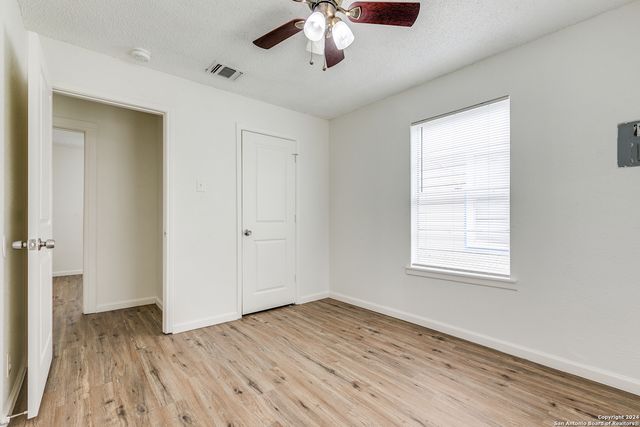 1731 ESCALON AVE, San Antonio, TX 78221