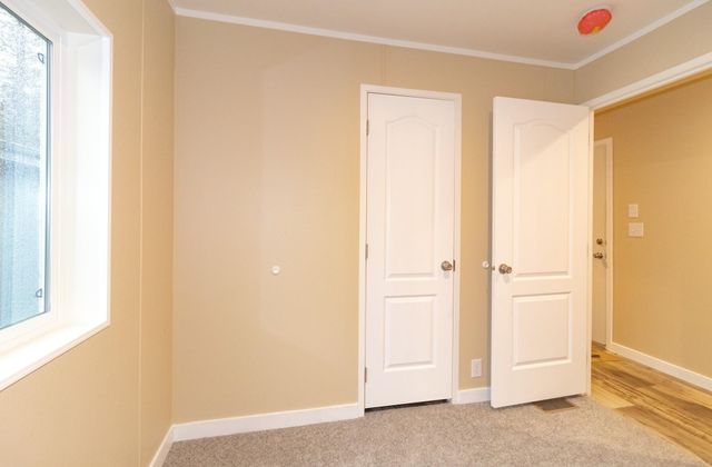 840 W 1st St, Cheney, WA 99004