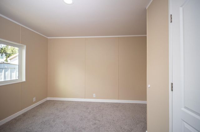 840 W 1st St, Cheney, WA 99004