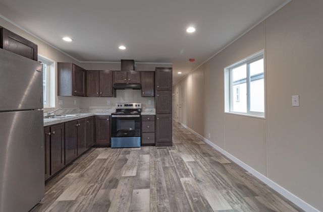 840 W 1st St, Cheney, WA 99004