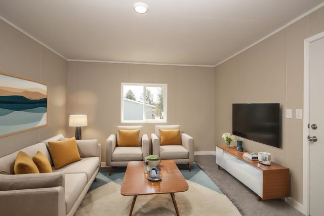 840 W 1st St, Cheney, WA 99004