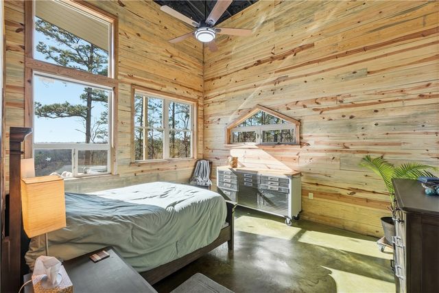 3465 County Road 102, Eureka Springs, AR 72632