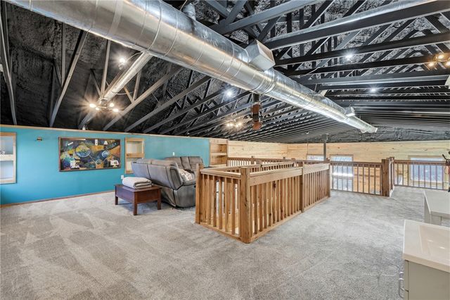 3465 County Road 102, Eureka Springs, AR 72632