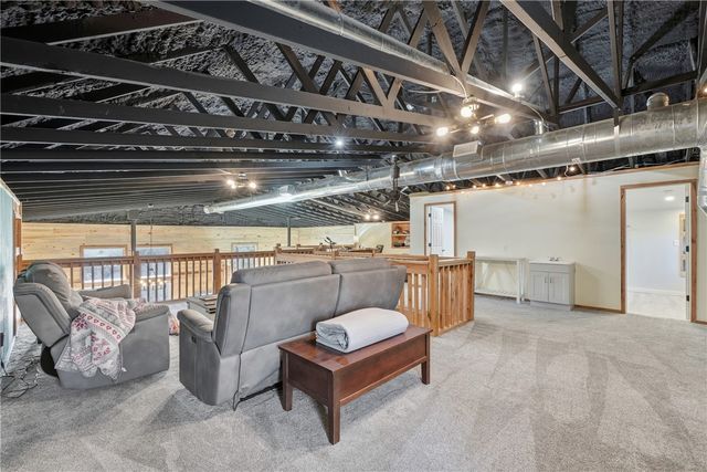 3465 County Road 102, Eureka Springs, AR 72632