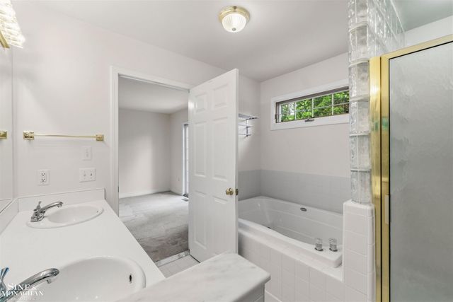 20675 Morningside Drive, Grosse Pointe, MI 48236