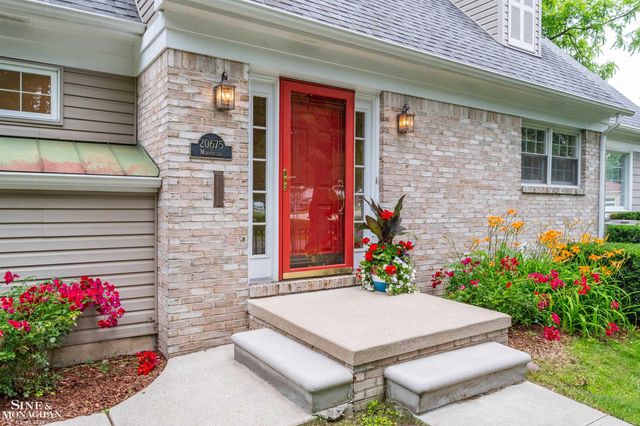 20675 Morningside Drive, Grosse Pointe, MI 48236