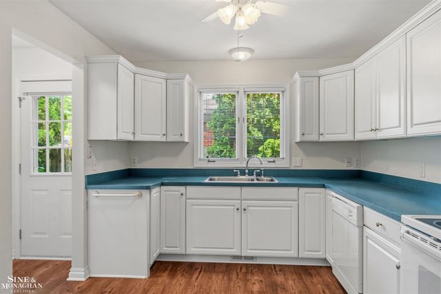 20675 Morningside Drive, Grosse Pointe, MI 48236