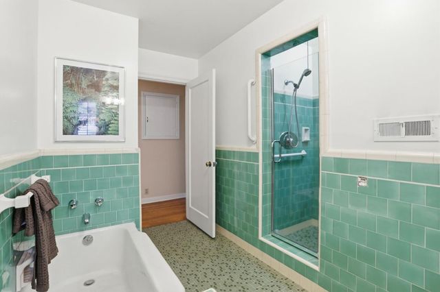 680 N Winchester Boulevard, Santa Clara, CA 95050