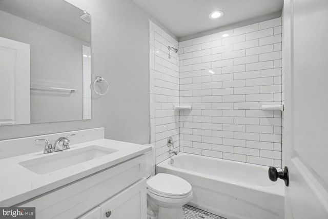 7501 RIDDLE AVE, Baltimore, MD 21224