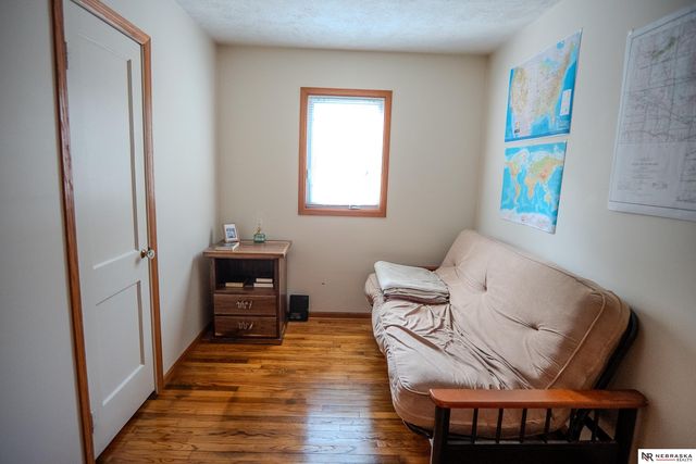 1551 S Cotner Boulevard, Lincoln, NE 68506