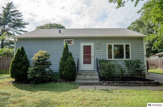 1551 S Cotner Boulevard, Lincoln, NE 68506