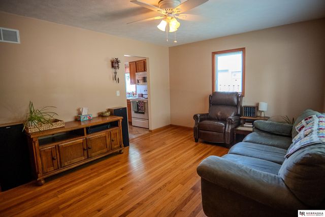 1551 S Cotner Boulevard, Lincoln, NE 68506
