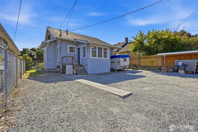 3516 Hoyt Avenue, Everett, WA 98201
