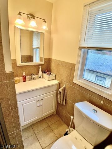 7 Jefferson Trl, Hopatcong Boro, NJ 07843