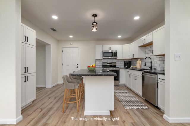 501 Scott Street, Tye, TX 79563