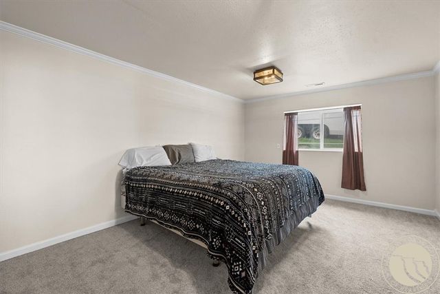 1836 Wicks Ln, Billings, MT 59105