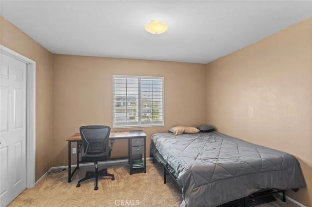 294 Kieswetter, Colton, CA 92324