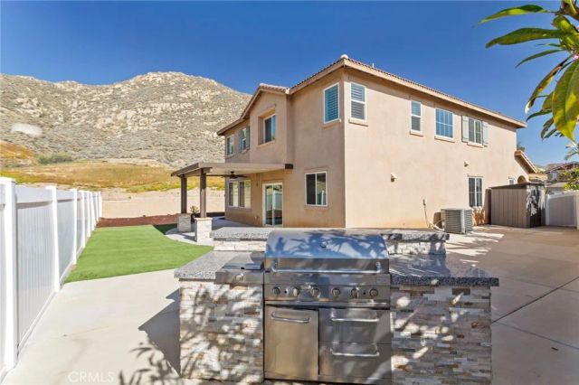 294 Kieswetter, Colton, CA 92324