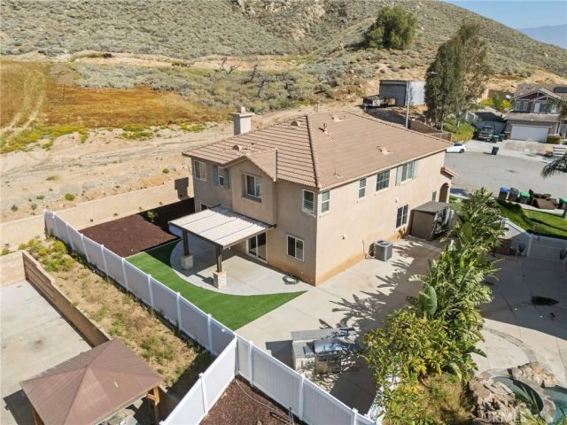294 Kieswetter, Colton, CA 92324
