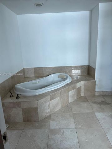 14951 Royal Oaks Ln 1901, North Miami, FL 33181