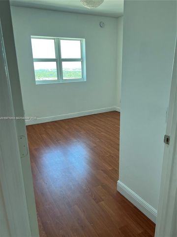 14951 Royal Oaks Ln 1901, North Miami, FL 33181