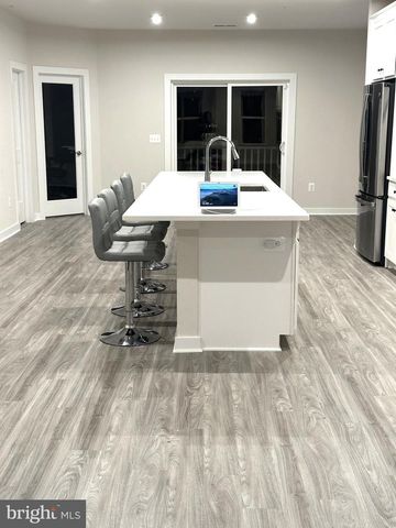 14130 GYPSUM LOOP, Chantilly, VA 20151