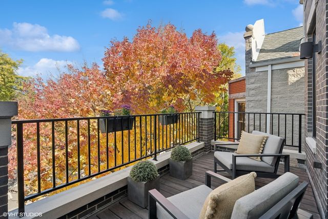 863 W Wrightwood Avenue 3, Chicago, IL 60614