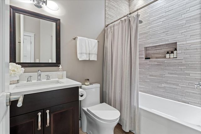 863 W Wrightwood Avenue 3, Chicago, IL 60614