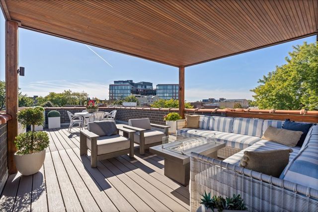 863 W Wrightwood Avenue 3, Chicago, IL 60614