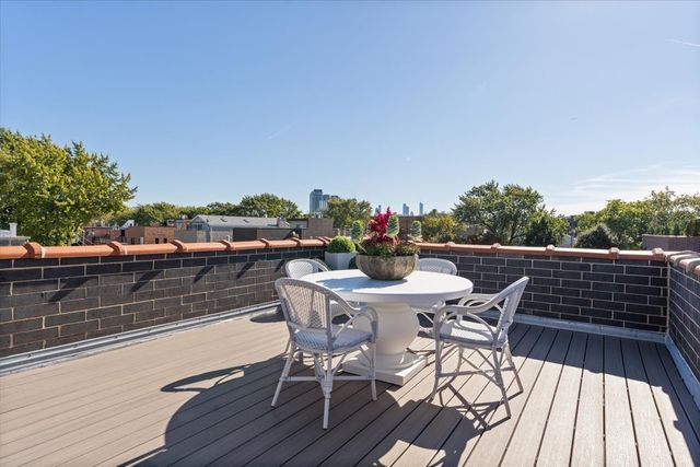 863 W Wrightwood Avenue 3, Chicago, IL 60614