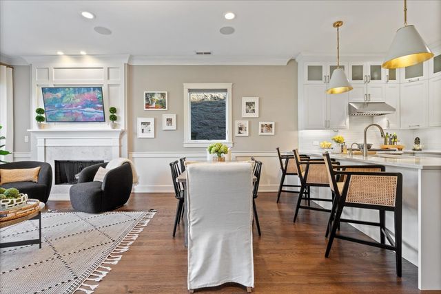 863 W Wrightwood Avenue 3, Chicago, IL 60614