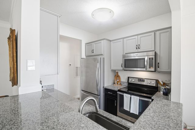 2315 Chatelain Way, Mount Pleasant, SC 29464