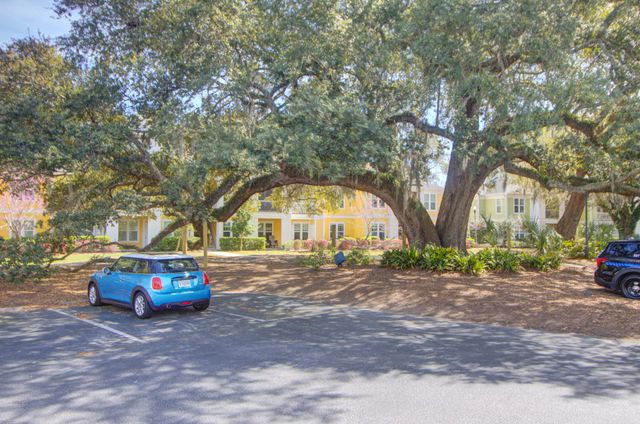 2315 Chatelain Way, Mount Pleasant, SC 29464