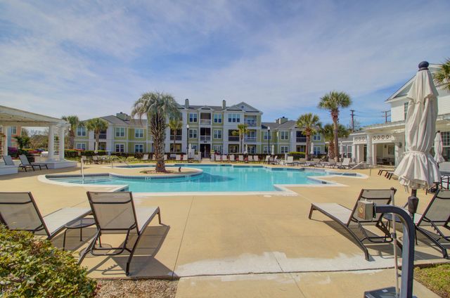 2315 Chatelain Way, Mount Pleasant, SC 29464