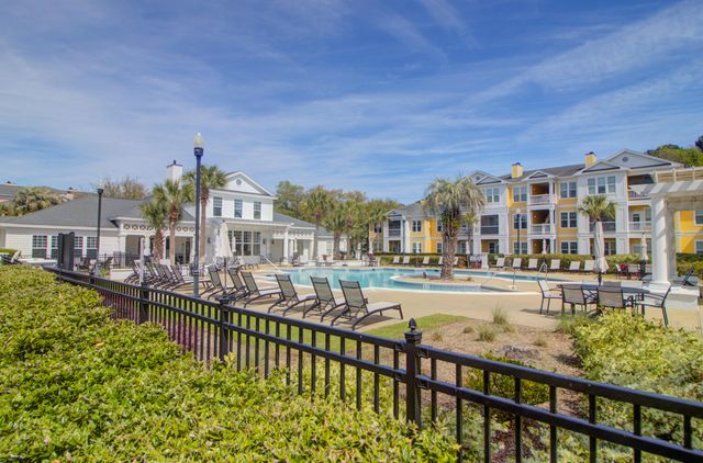 2315 Chatelain Way, Mount Pleasant, SC 29464