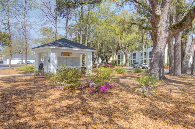 2315 Chatelain Way, Mount Pleasant, SC 29464