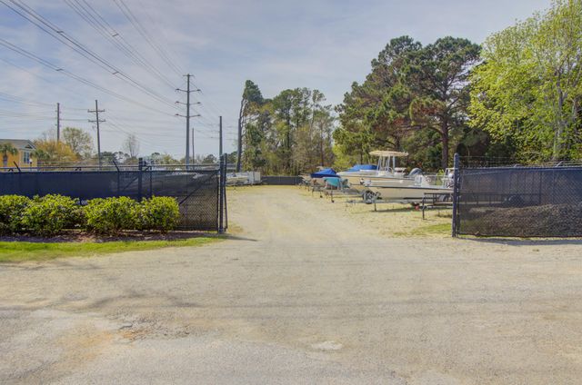 2315 Chatelain Way, Mount Pleasant, SC 29464