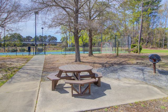 2315 Chatelain Way, Mount Pleasant, SC 29464