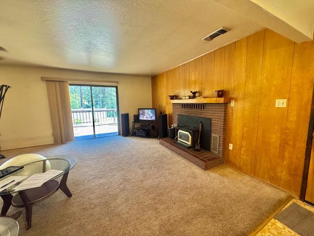 355 Retherford Rd, Colfax, CA 95713