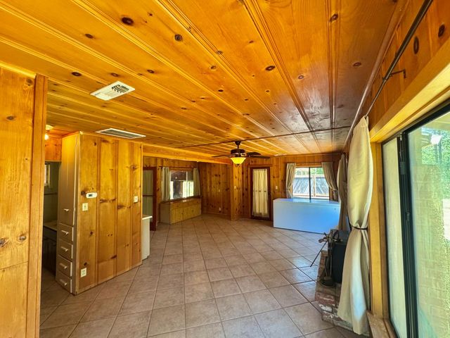 355 Retherford Rd, Colfax, CA 95713