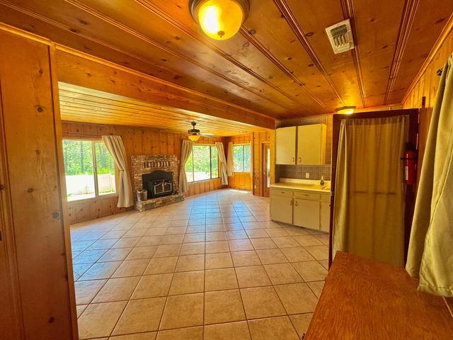 355 Retherford Rd, Colfax, CA 95713